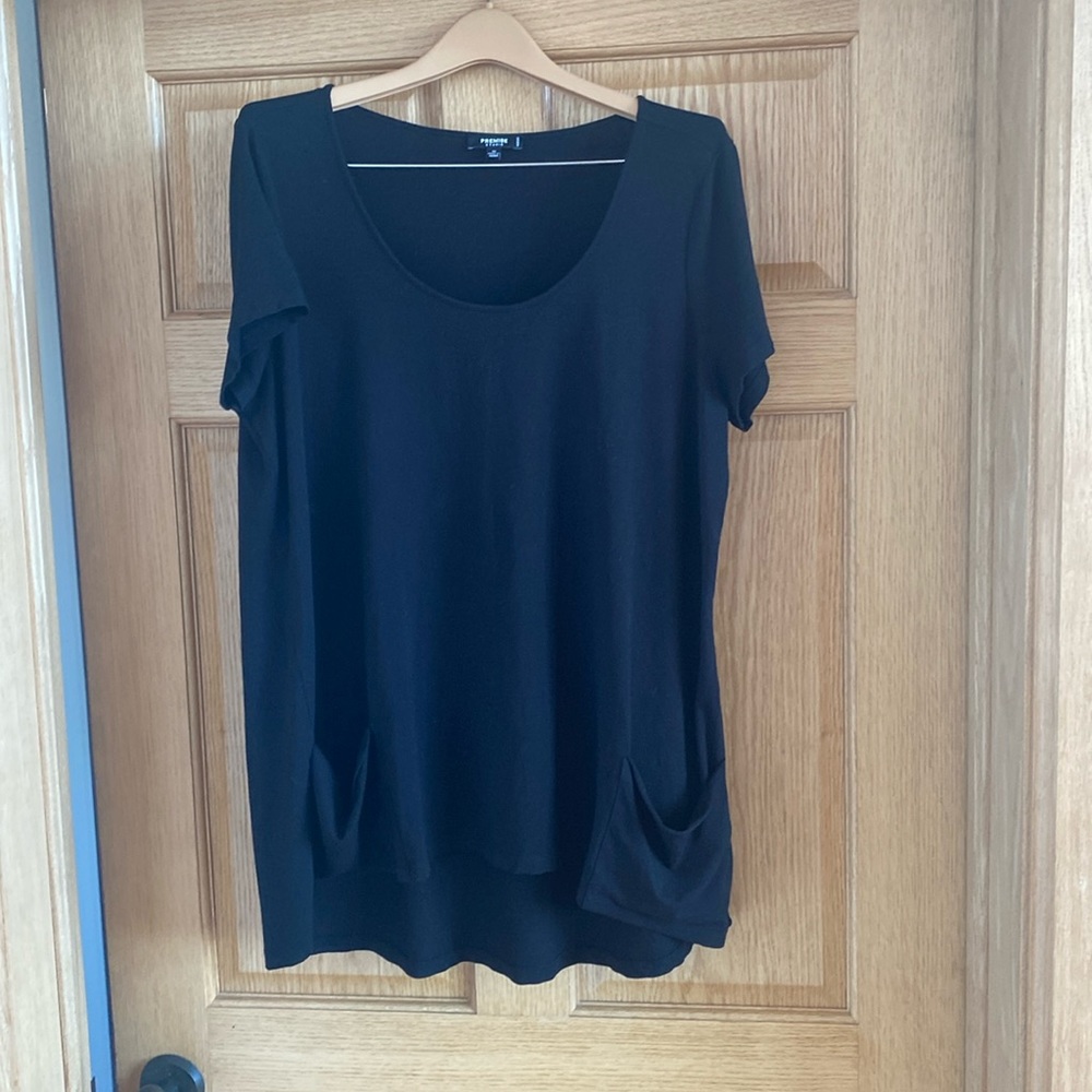 Plus size tunic with pockets